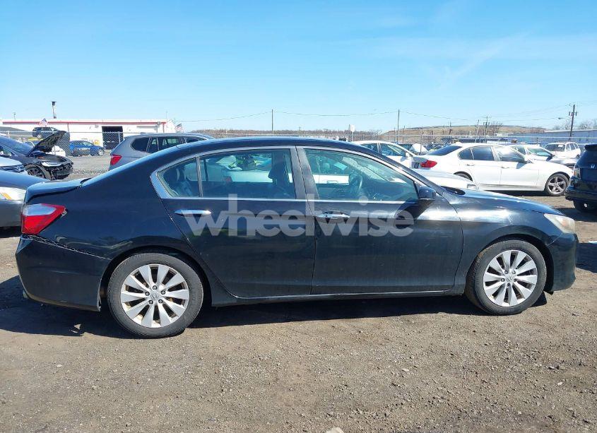 Photo 13 of 2015 Honda Accord EX-L (VIN 1HGCR2F80FA020958)