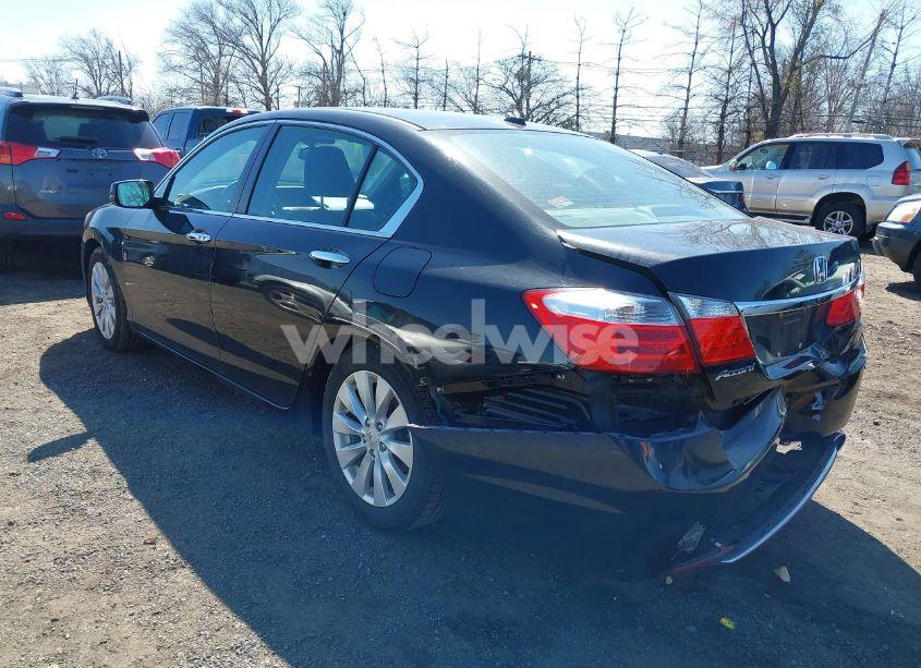 Photo 3 of 2015 Honda Accord EX-L (VIN 1HGCR2F80FA020958)