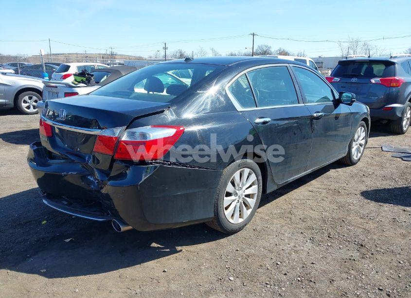 Photo 4 of 2015 Honda Accord EX-L (VIN 1HGCR2F80FA020958)