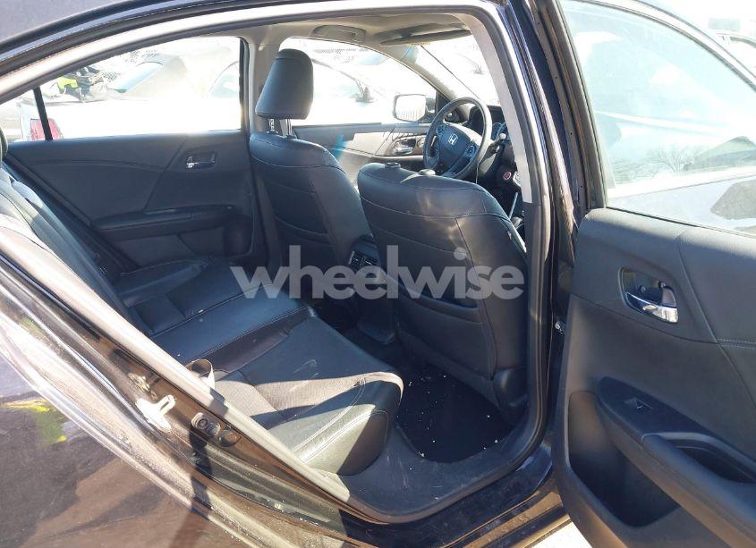 Photo 8 of 2015 Honda Accord EX-L (VIN 1HGCR2F80FA020958)