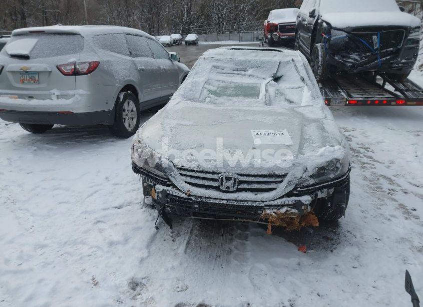 Photo 11 of 2015 Honda Accord EX-L (VIN 1HGCR2F80FA066256)