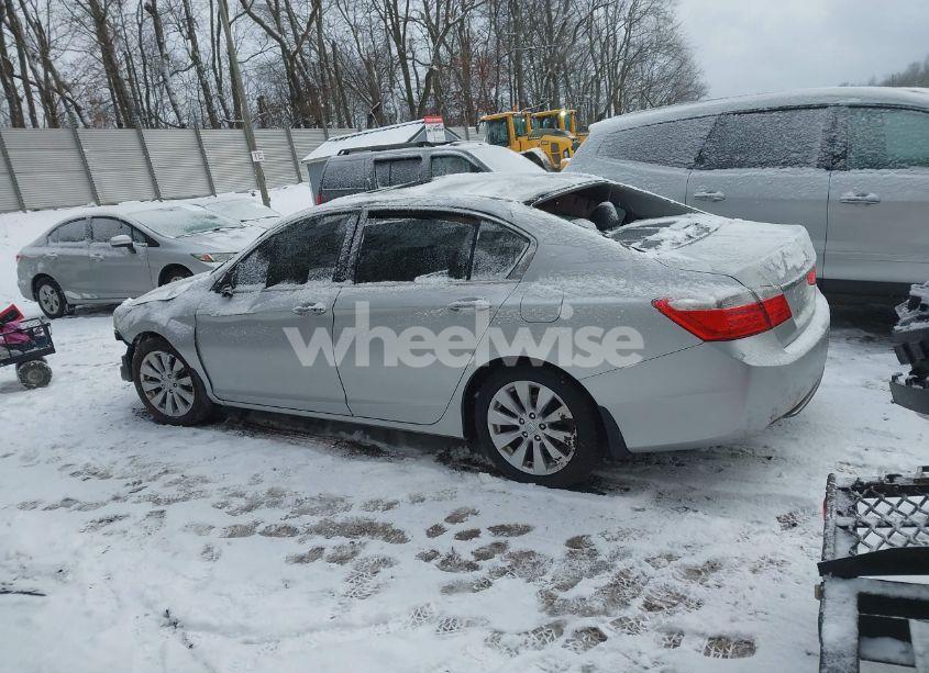 Photo 13 of 2015 Honda Accord EX-L (VIN 1HGCR2F80FA066256)