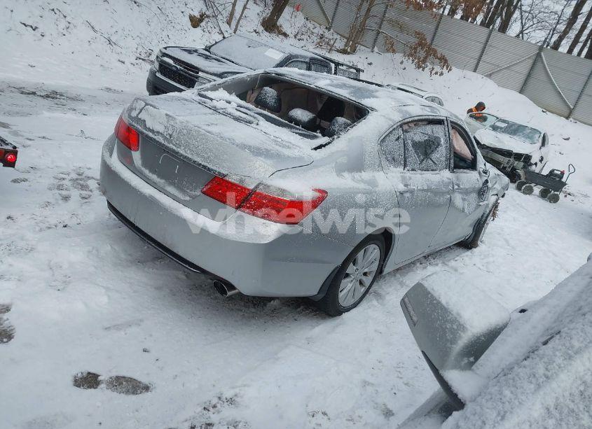 Photo 4 of 2015 Honda Accord EX-L (VIN 1HGCR2F80FA066256)