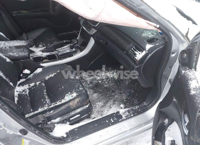 Photo 5 of 2015 Honda Accord EX-L (VIN 1HGCR2F80FA066256)