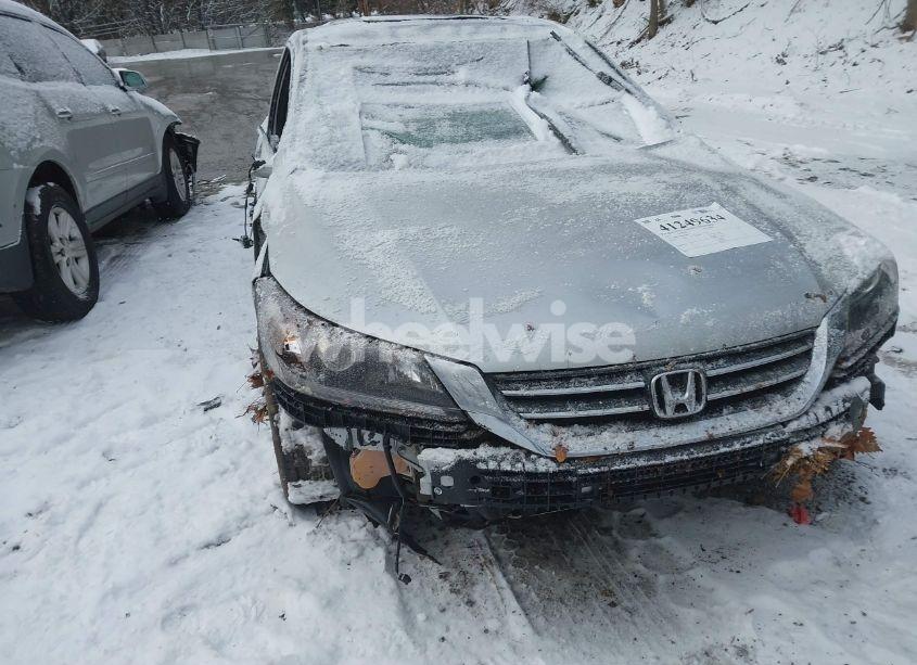 Photo 6 of 2015 Honda Accord EX-L (VIN 1HGCR2F80FA066256)