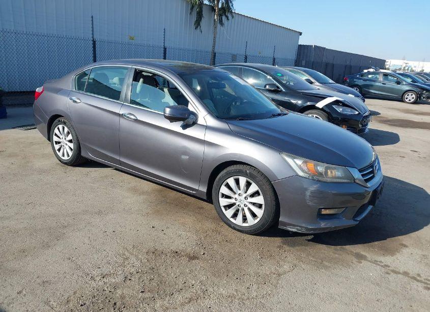 2015 Honda Accord EX-L (VIN 1HGCR2F80FA072770) main photo
