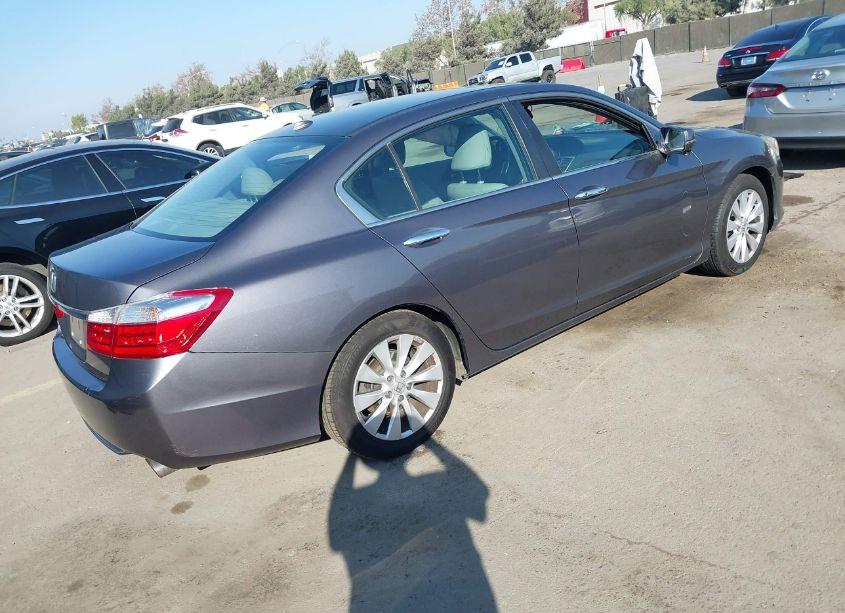 Photo 4 of 2015 Honda Accord EX-L (VIN 1HGCR2F80FA072770)