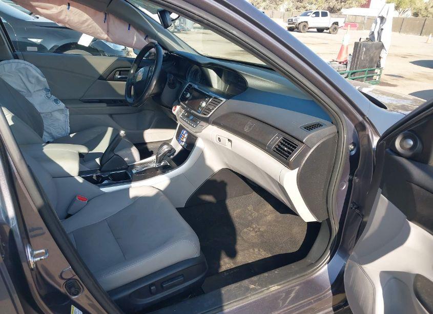 Photo 5 of 2015 Honda Accord EX-L (VIN 1HGCR2F80FA072770)