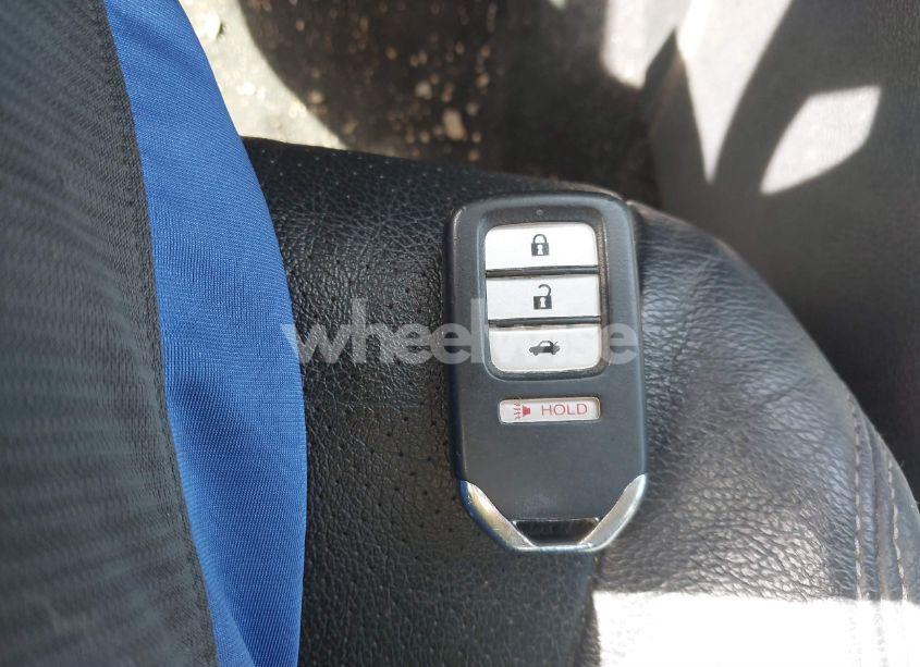 Photo 11 of 2015 Honda Accord EX-L (VIN 1HGCR2F80FA086247)