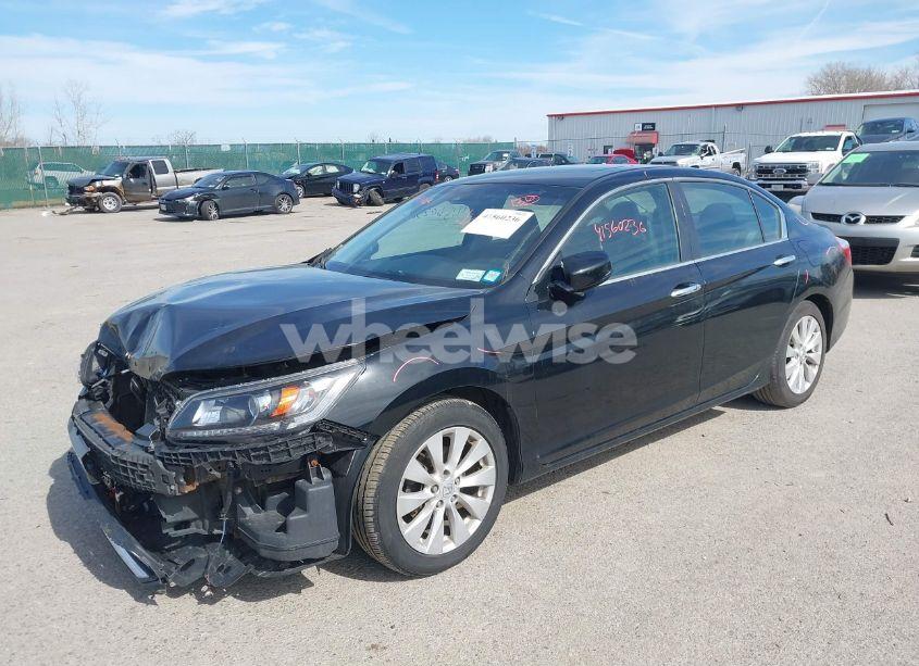 Photo 2 of 2015 Honda Accord EX-L (VIN 1HGCR2F80FA086247)