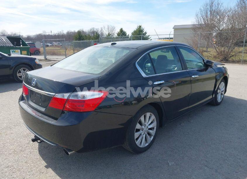Photo 4 of 2015 Honda Accord EX-L (VIN 1HGCR2F80FA086247)