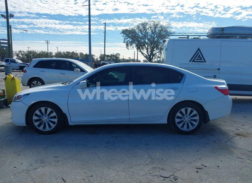 Photo 14 of 2015 Honda Accord EX-L (VIN 1HGCR2F80FA109171)