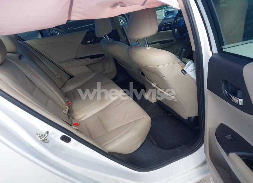 Photo 8 of 2015 Honda Accord EX-L (VIN 1HGCR2F80FA109171)