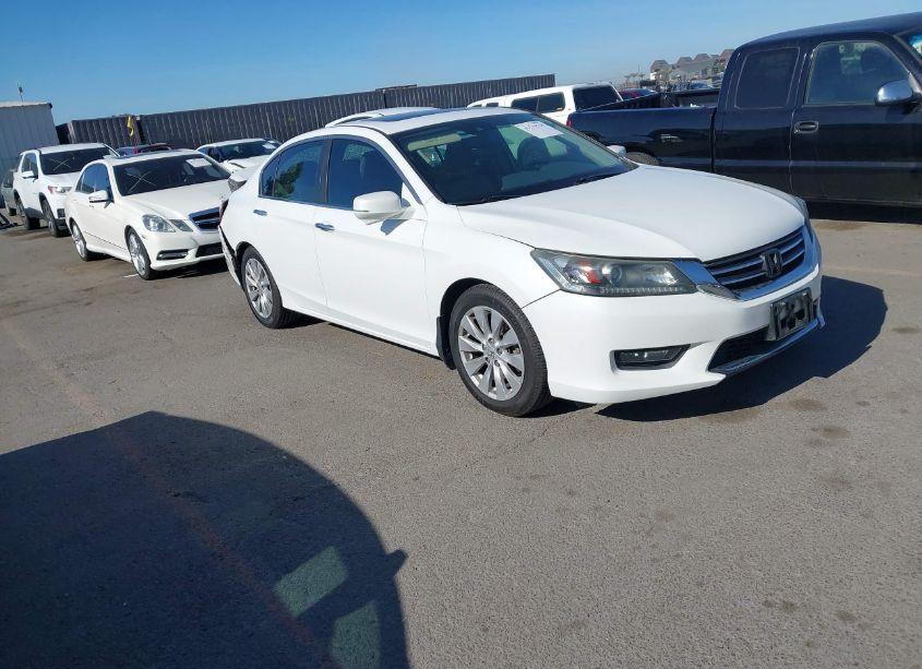2015 Honda Accord EX-L (VIN 1HGCR2F80FA225485) main photo