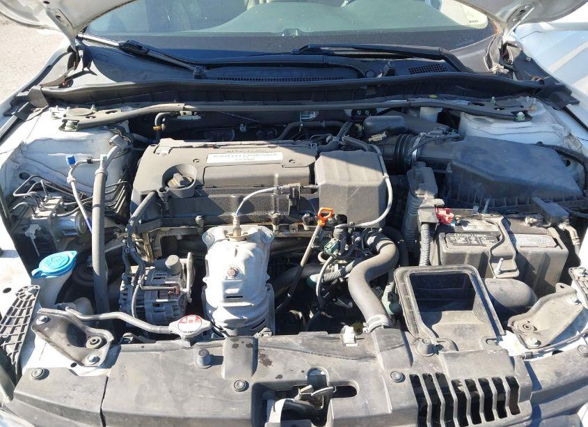 Photo 10 of 2015 Honda Accord EX-L (VIN 1HGCR2F80FA225485)