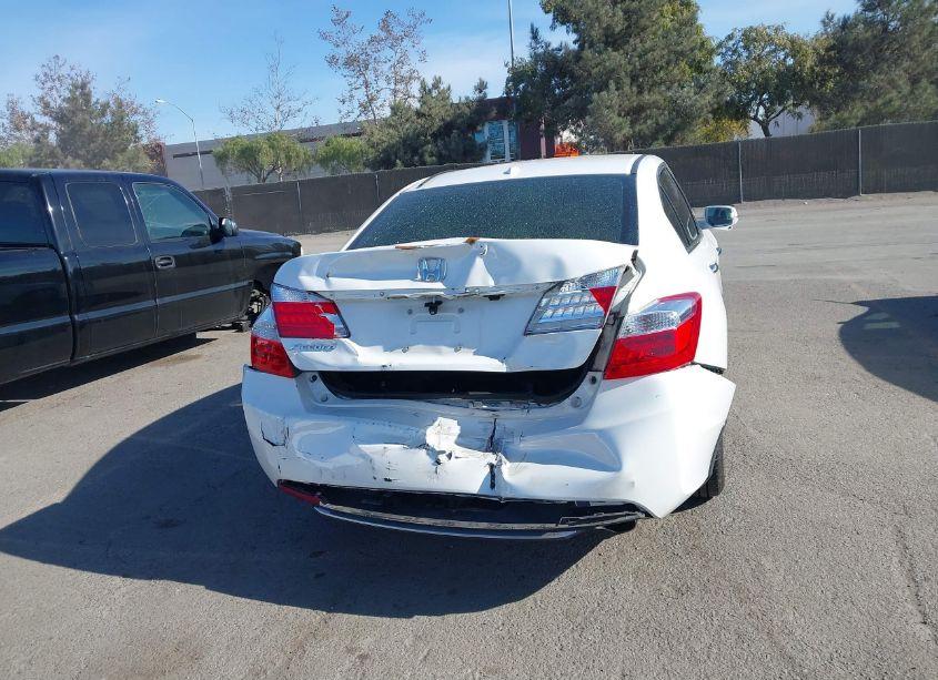 Photo 16 of 2015 Honda Accord EX-L (VIN 1HGCR2F80FA225485)