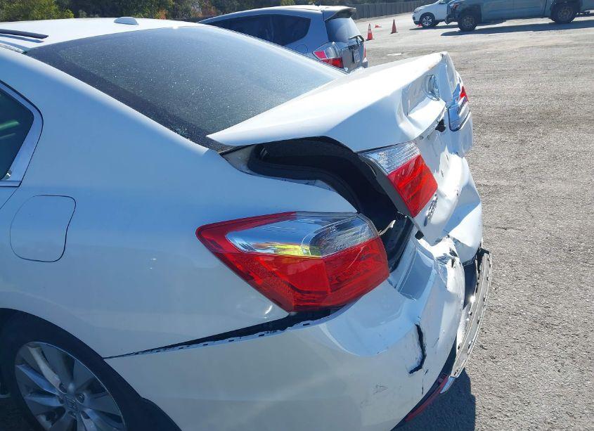 Photo 17 of 2015 Honda Accord EX-L (VIN 1HGCR2F80FA225485)