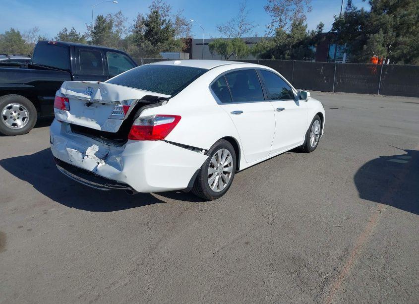 Photo 4 of 2015 Honda Accord EX-L (VIN 1HGCR2F80FA225485)