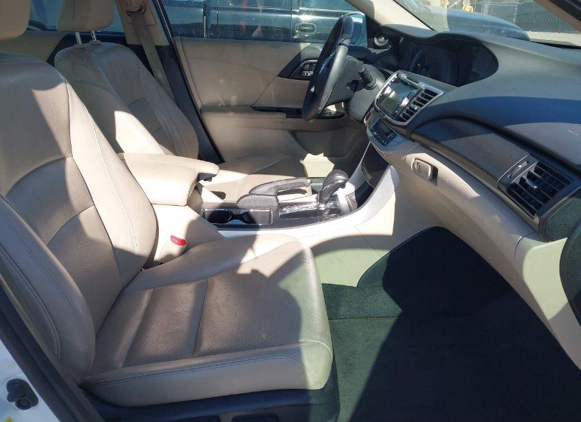 Photo 5 of 2015 Honda Accord EX-L (VIN 1HGCR2F80FA225485)