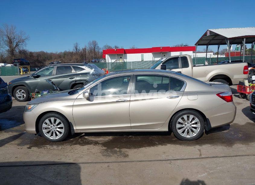 Photo 14 of 2015 Honda Accord EX-L (VIN 1HGCR2F80FA259328)