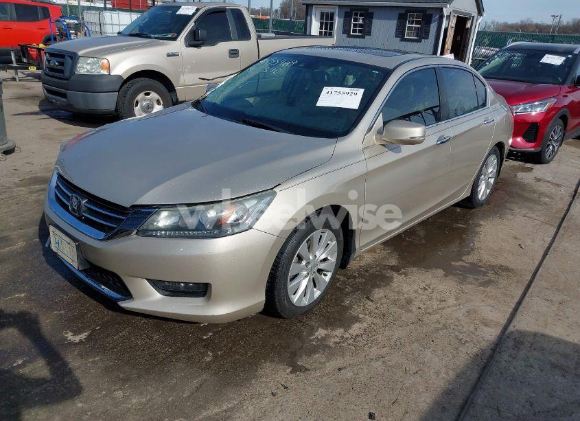 Photo 2 of 2015 Honda Accord EX-L (VIN 1HGCR2F80FA259328)