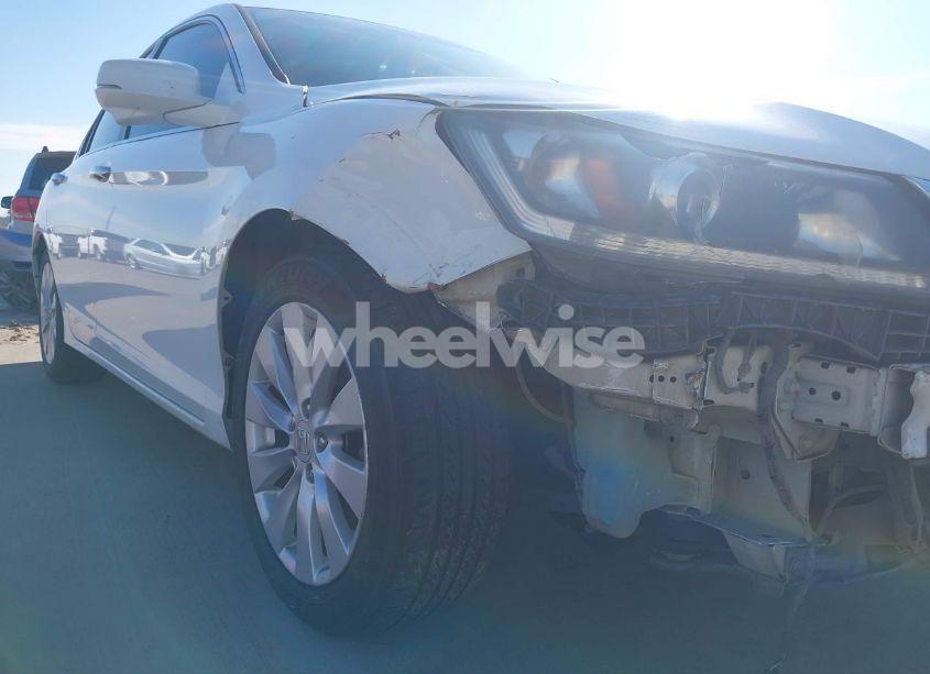 Photo 18 of 2015 Honda Accord EX-L (VIN 1HGCR2F80FA268613)