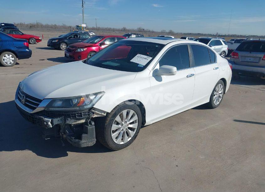 Photo 2 of 2015 Honda Accord EX-L (VIN 1HGCR2F80FA268613)