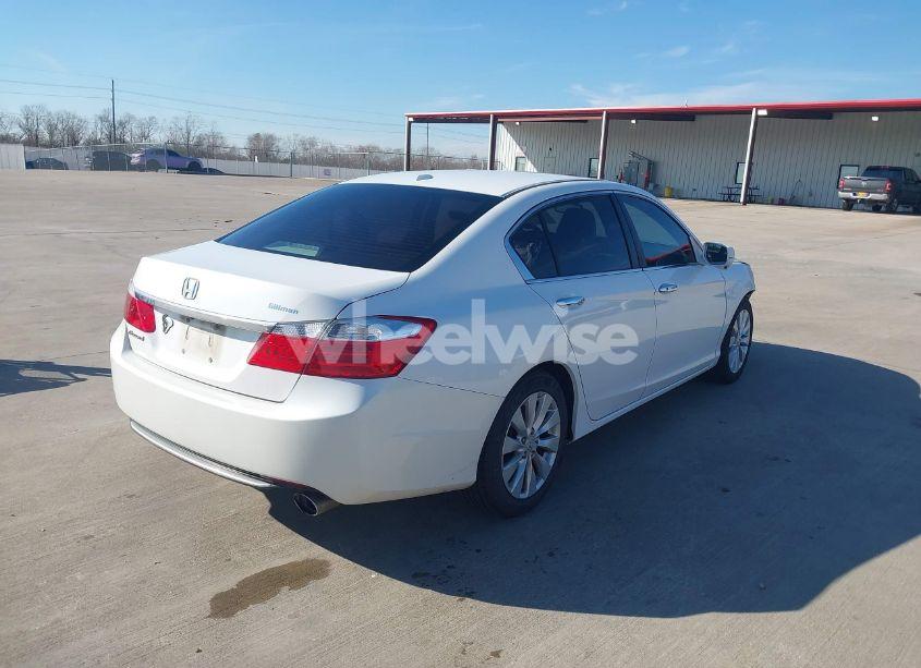 Photo 4 of 2015 Honda Accord EX-L (VIN 1HGCR2F80FA268613)