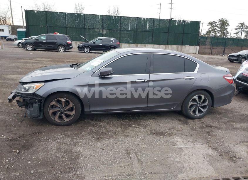 Photo 14 of 2016 Honda Accord SEDAN (VIN 1HGCR2F80GA026776)