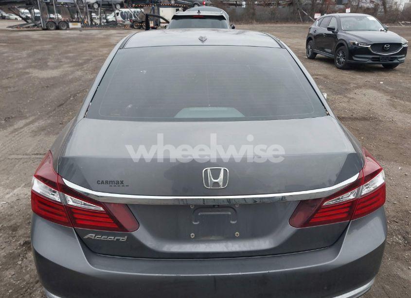 Photo 16 of 2016 Honda Accord SEDAN (VIN 1HGCR2F80GA026776)