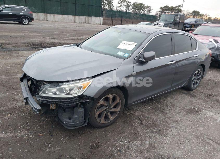 Photo 2 of 2016 Honda Accord SEDAN (VIN 1HGCR2F80GA026776)