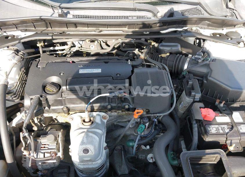 Photo 10 of 2016 Honda Accord EX-L (VIN 1HGCR2F80GA077162)