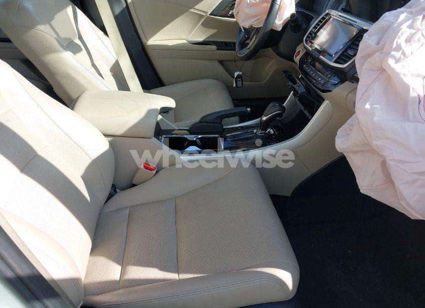 Photo 5 of 2016 Honda Accord EX-L (VIN 1HGCR2F80GA077162)