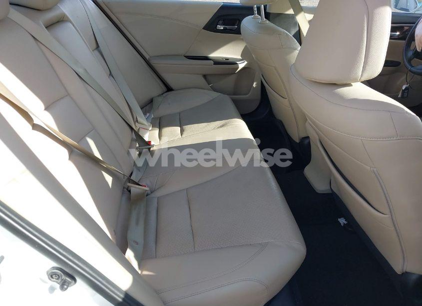 Photo 8 of 2016 Honda Accord EX-L (VIN 1HGCR2F80GA077162)