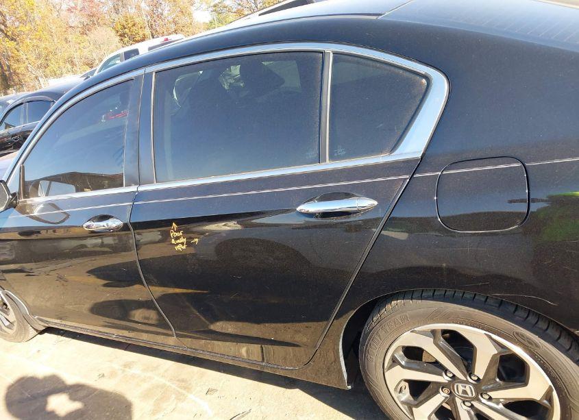 Photo 14 of 2016 Honda Accord EX-L (VIN 1HGCR2F80GA105655)