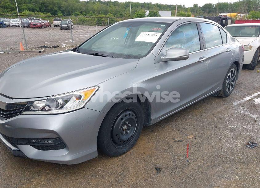 Photo 2 of 2016 Honda Accord EX-L (VIN 1HGCR2F80GA113660)