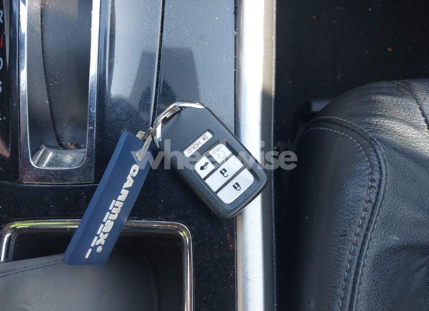 Photo 11 of 2016 Honda Accord EX-L (VIN 1HGCR2F80GA159957)