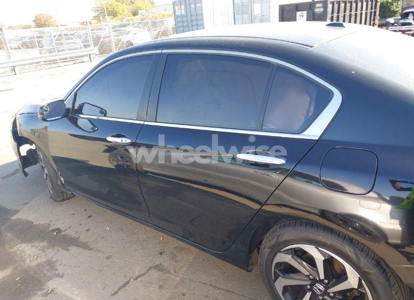 Photo 14 of 2016 Honda Accord EX-L (VIN 1HGCR2F80GA159957)