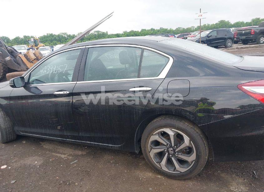 Photo 14 of 2017 Honda Accord EX-L (VIN 1HGCR2F80HA015181)