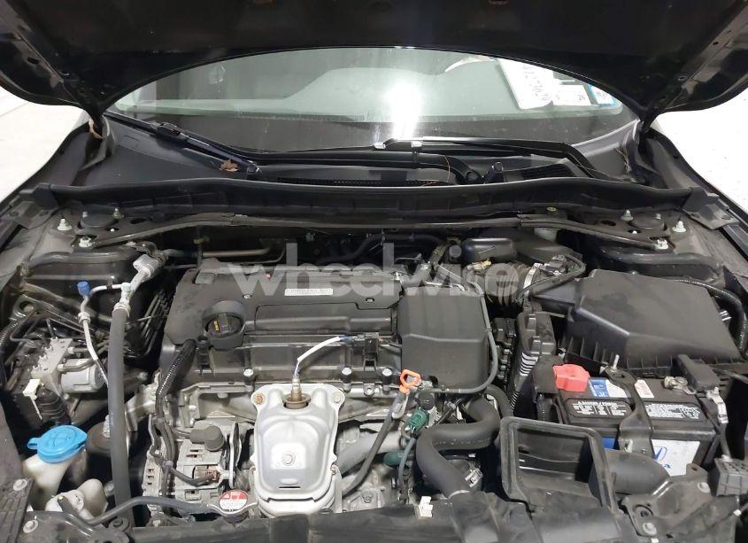 Photo 10 of 2017 Honda Accord EX-L (VIN 1HGCR2F80HA058211)