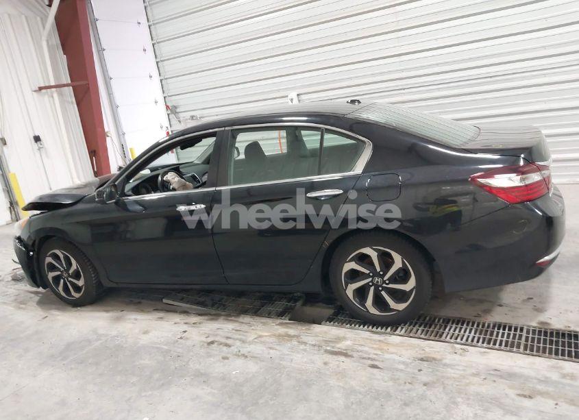 Photo 14 of 2017 Honda Accord EX-L (VIN 1HGCR2F80HA058211)