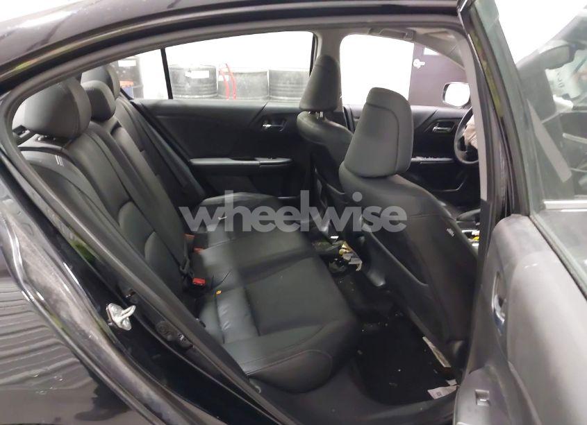 Photo 8 of 2017 Honda Accord EX-L (VIN 1HGCR2F80HA058211)