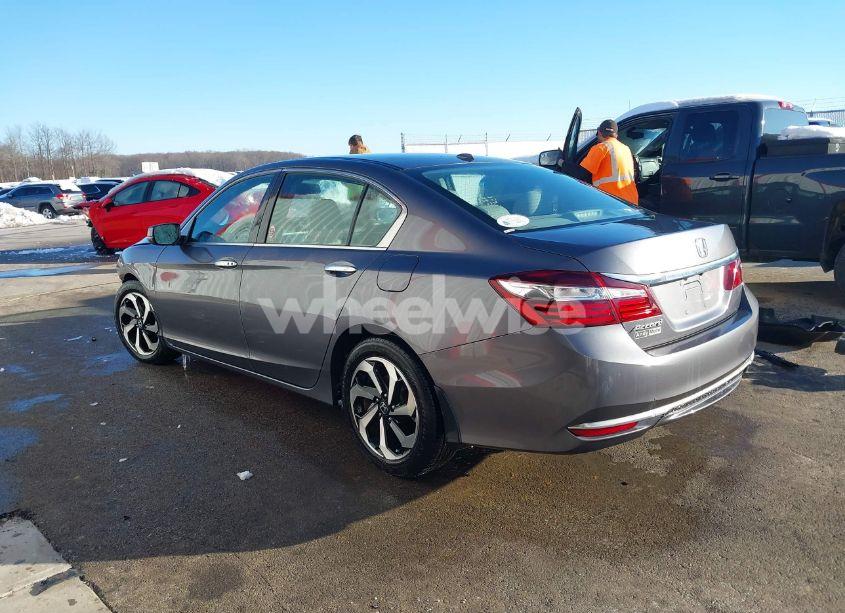 Photo 3 of 2017 Honda Accord EX-L (VIN 1HGCR2F80HA063585)