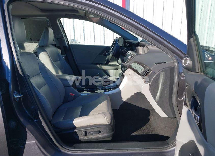 Photo 5 of 2017 Honda Accord EX-L (VIN 1HGCR2F80HA063585)