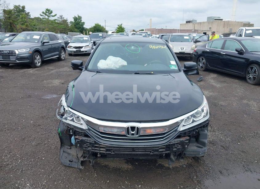 Photo 13 of 2017 Honda Accord EX-L (VIN 1HGCR2F80HA073131)