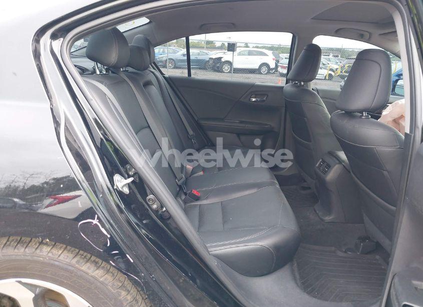 Photo 8 of 2017 Honda Accord EX-L (VIN 1HGCR2F80HA073131)