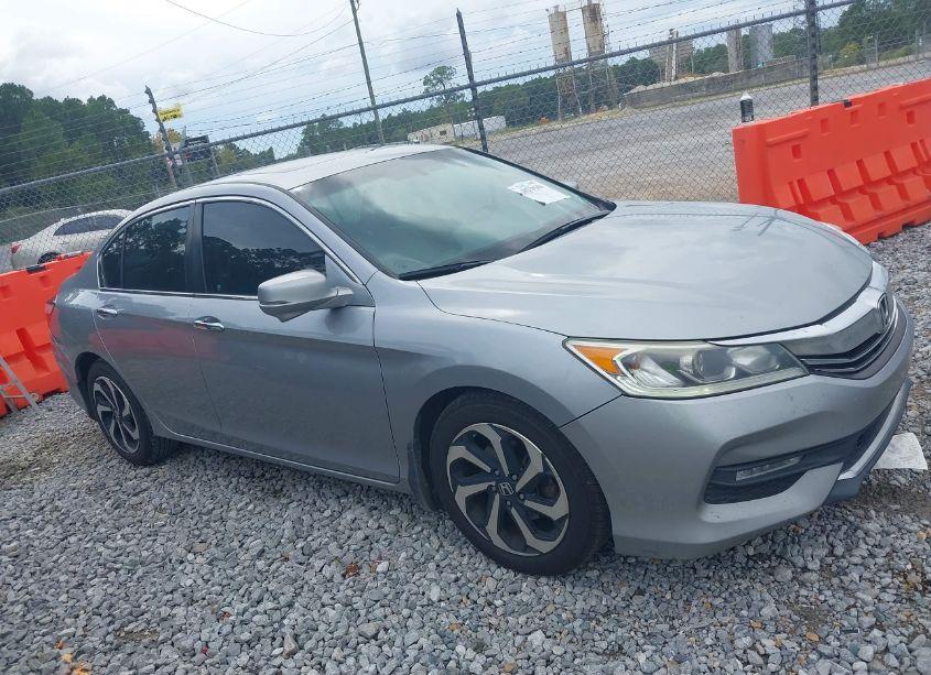Photo 13 of 2017 Honda Accord EX-L (VIN 1HGCR2F80HA173388)