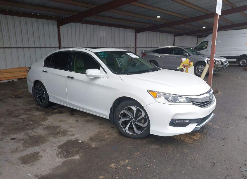 2017 Honda Accord EX-L (VIN 1HGCR2F80HA184889) main photo