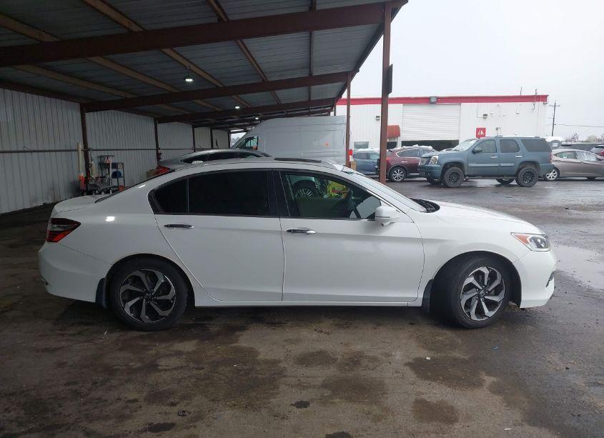 Photo 13 of 2017 Honda Accord EX-L (VIN 1HGCR2F80HA184889)