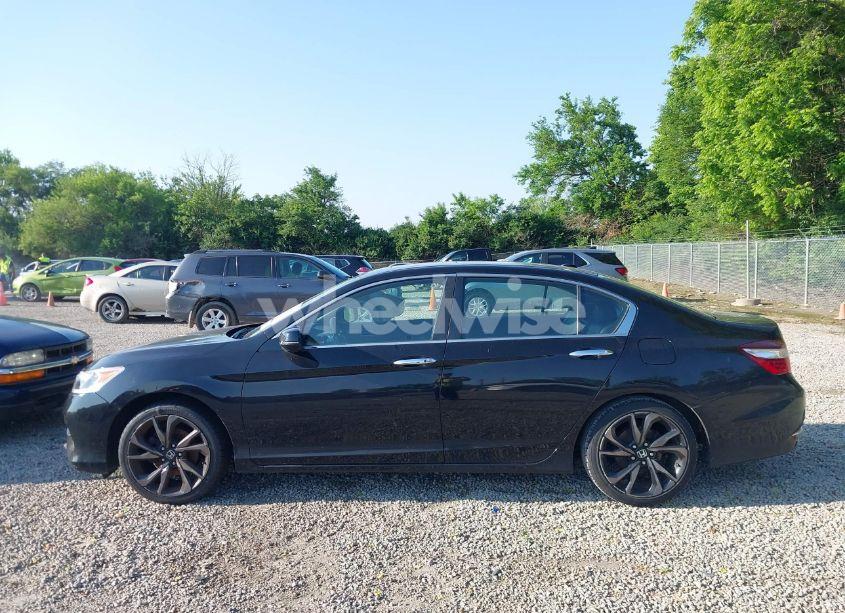 Photo 14 of 2017 Honda Accord EX-L (VIN 1HGCR2F80HA220435)